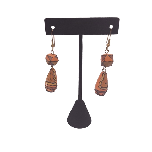 Orange-Beautiful Earring - Picture 1 of 3